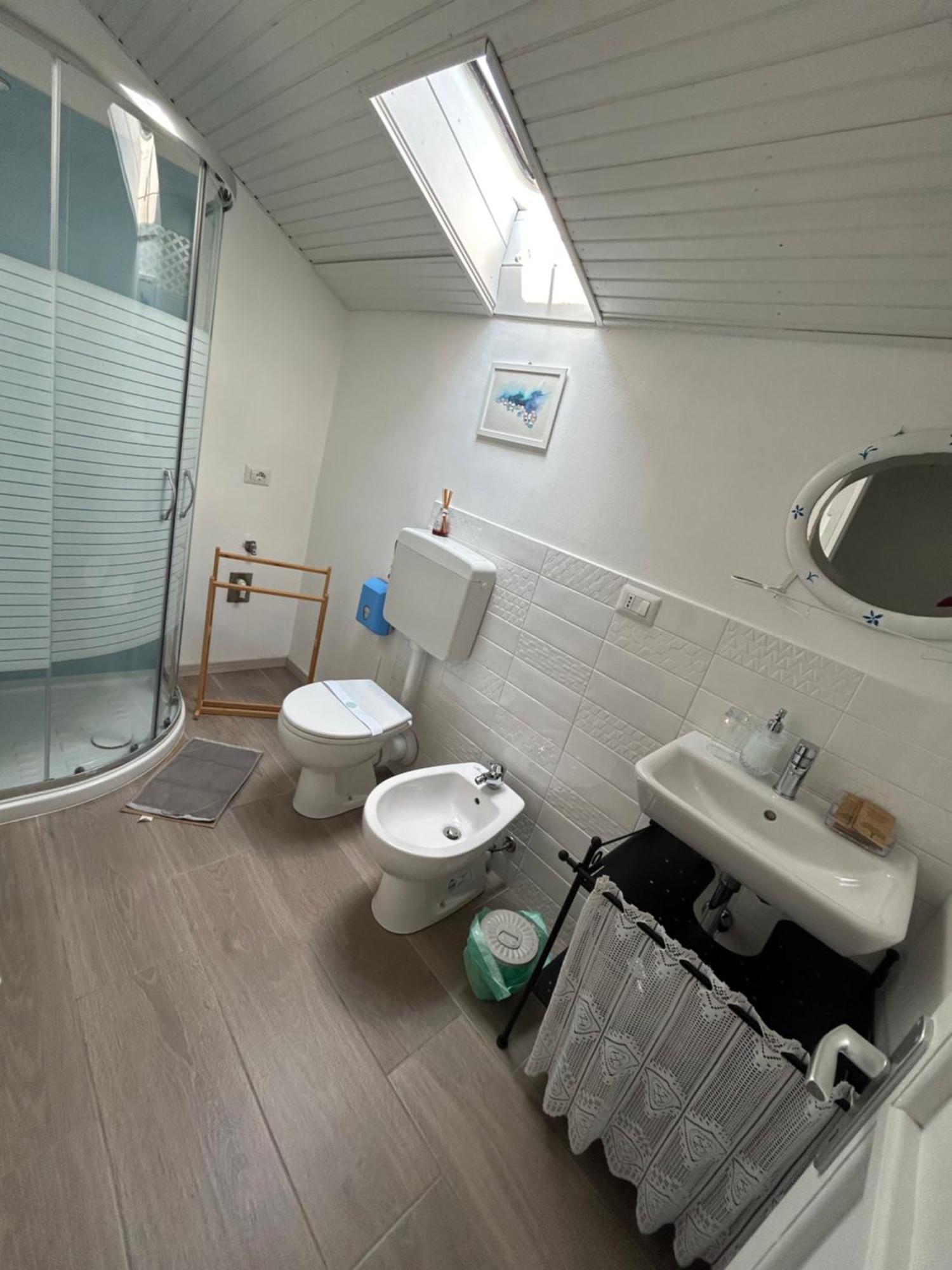 Acchiappasogni Holiday House Malgrate Buitenkant foto