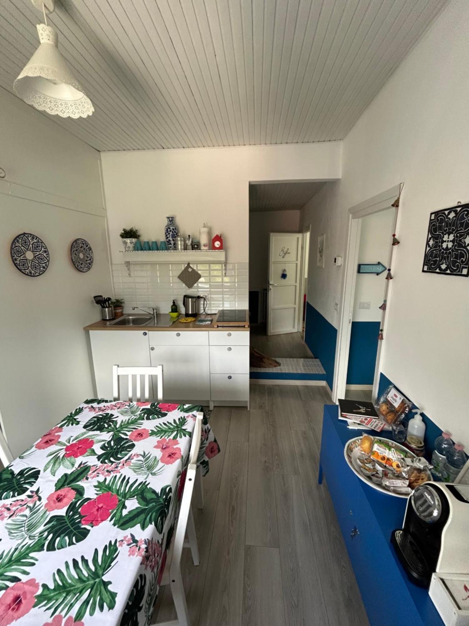 Acchiappasogni Holiday House Malgrate Buitenkant foto