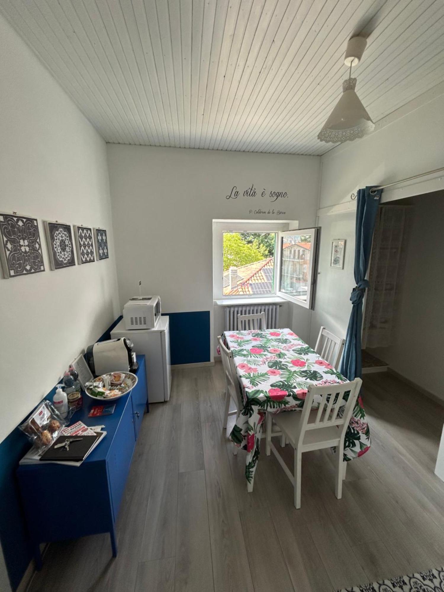 Acchiappasogni Holiday House Malgrate Buitenkant foto