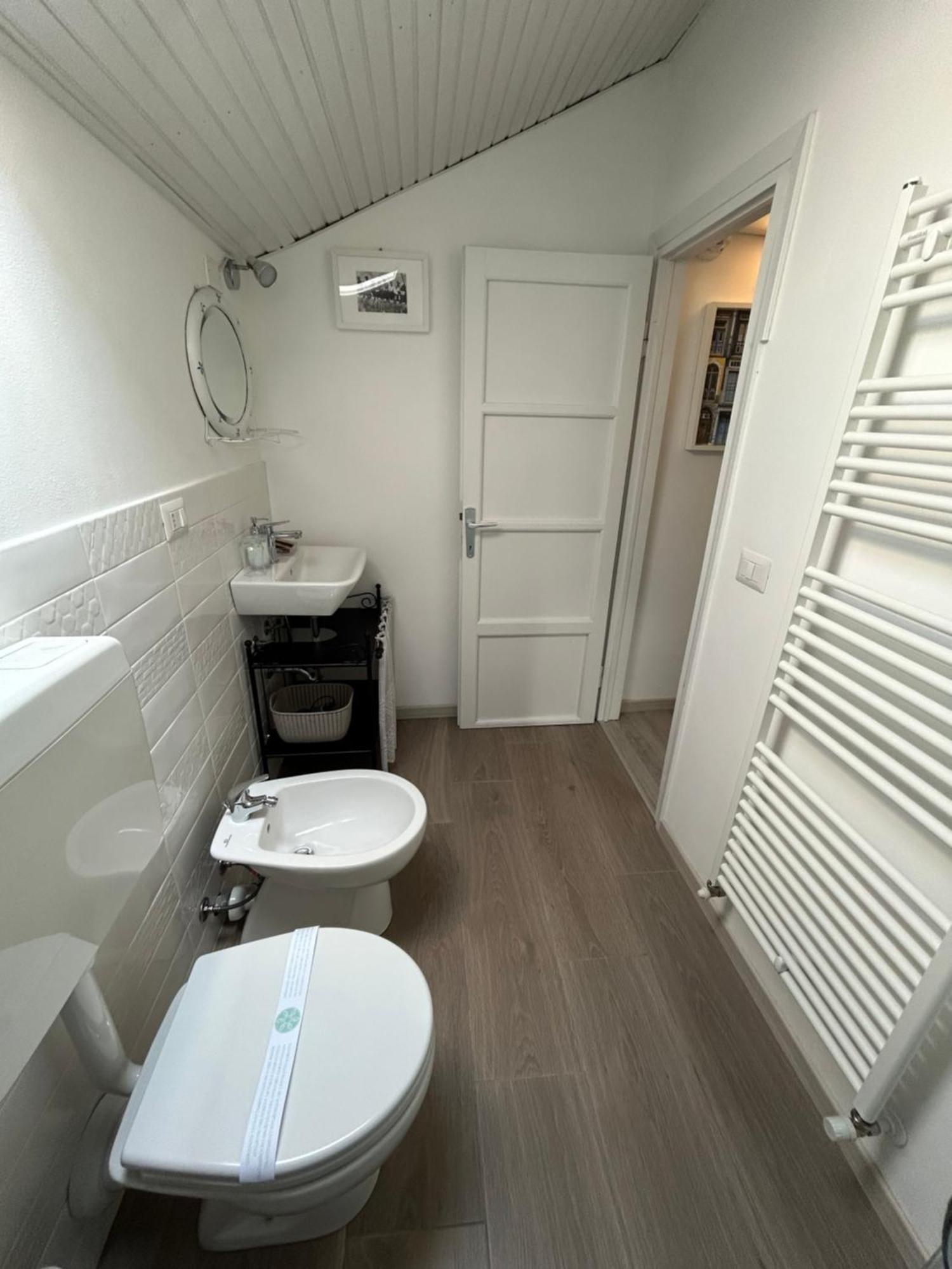 Acchiappasogni Holiday House Malgrate Buitenkant foto