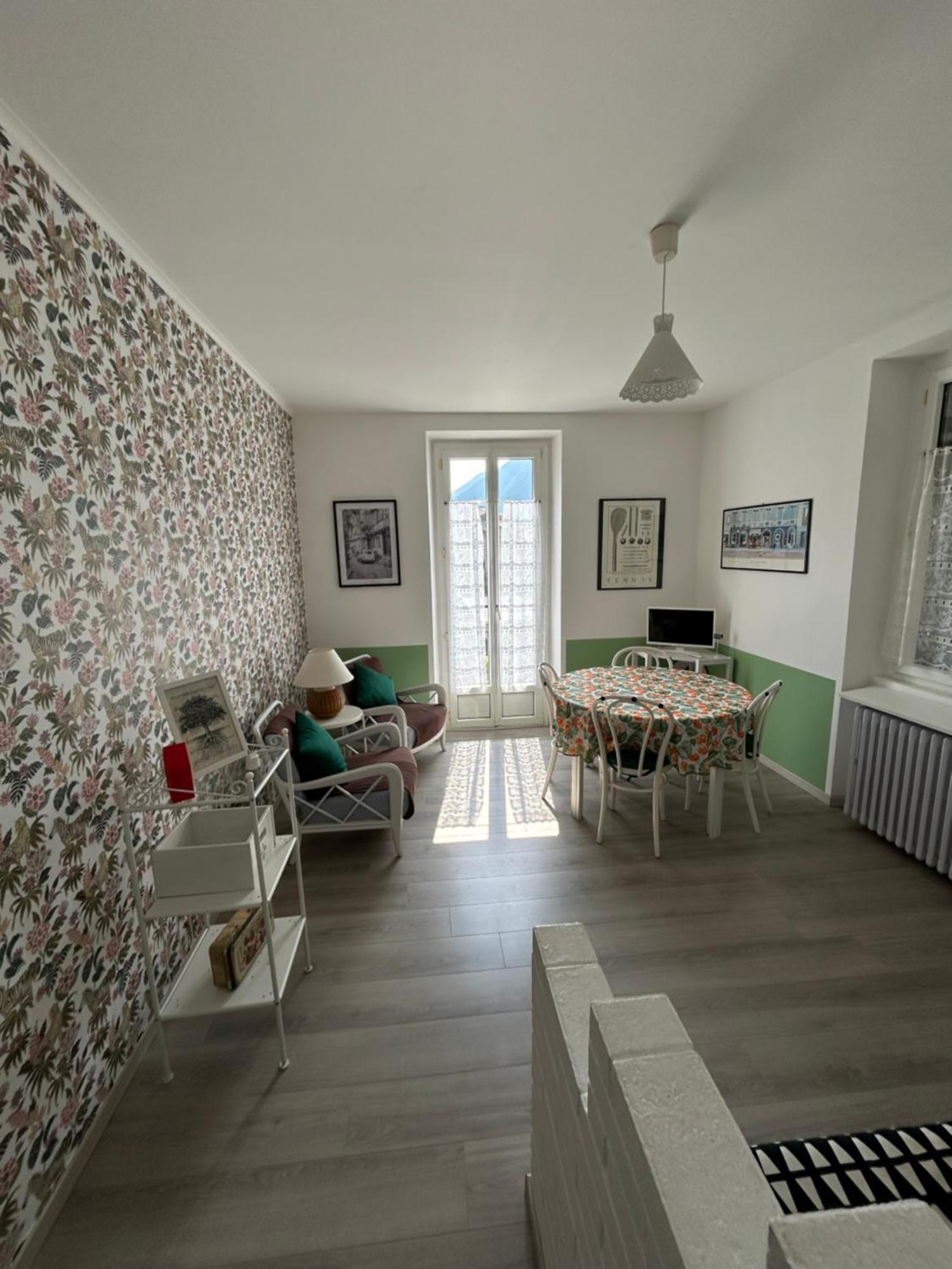 Acchiappasogni Holiday House Malgrate Buitenkant foto