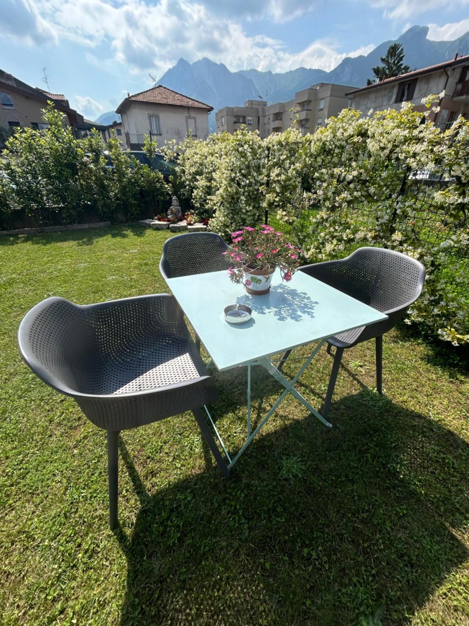 Acchiappasogni Holiday House Malgrate Buitenkant foto